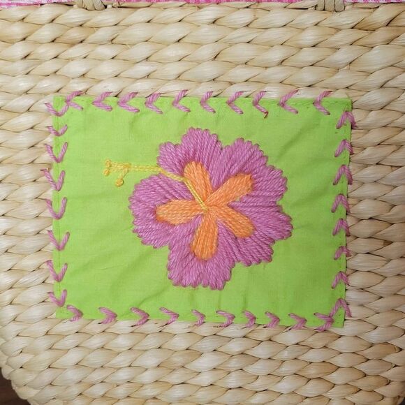 Girl's Pottery Barn Kids Wicker Woven Straw Handbag w/ Woven Wheel Stitch Flower - Picture 2 of 7